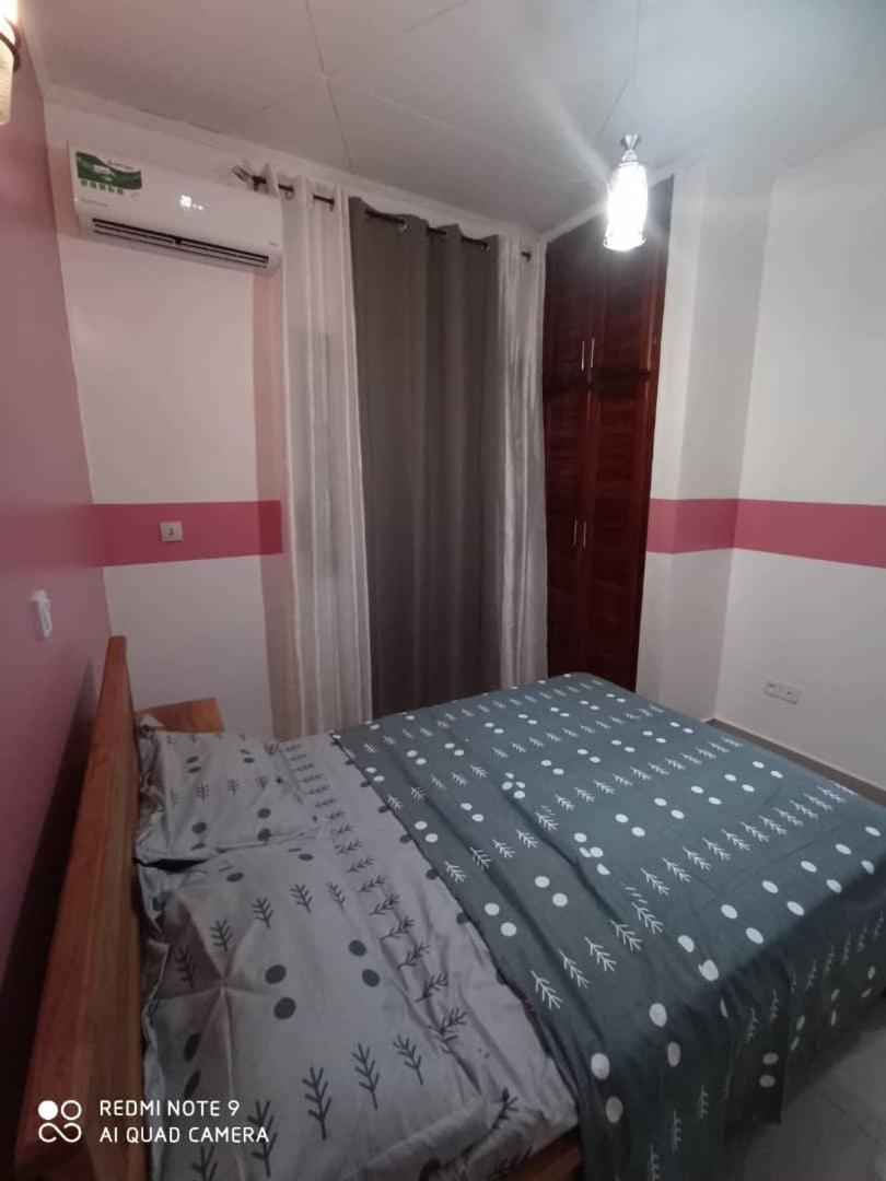 Hotel Appart B4U - Etoudi Яунде Екстер'єр фото